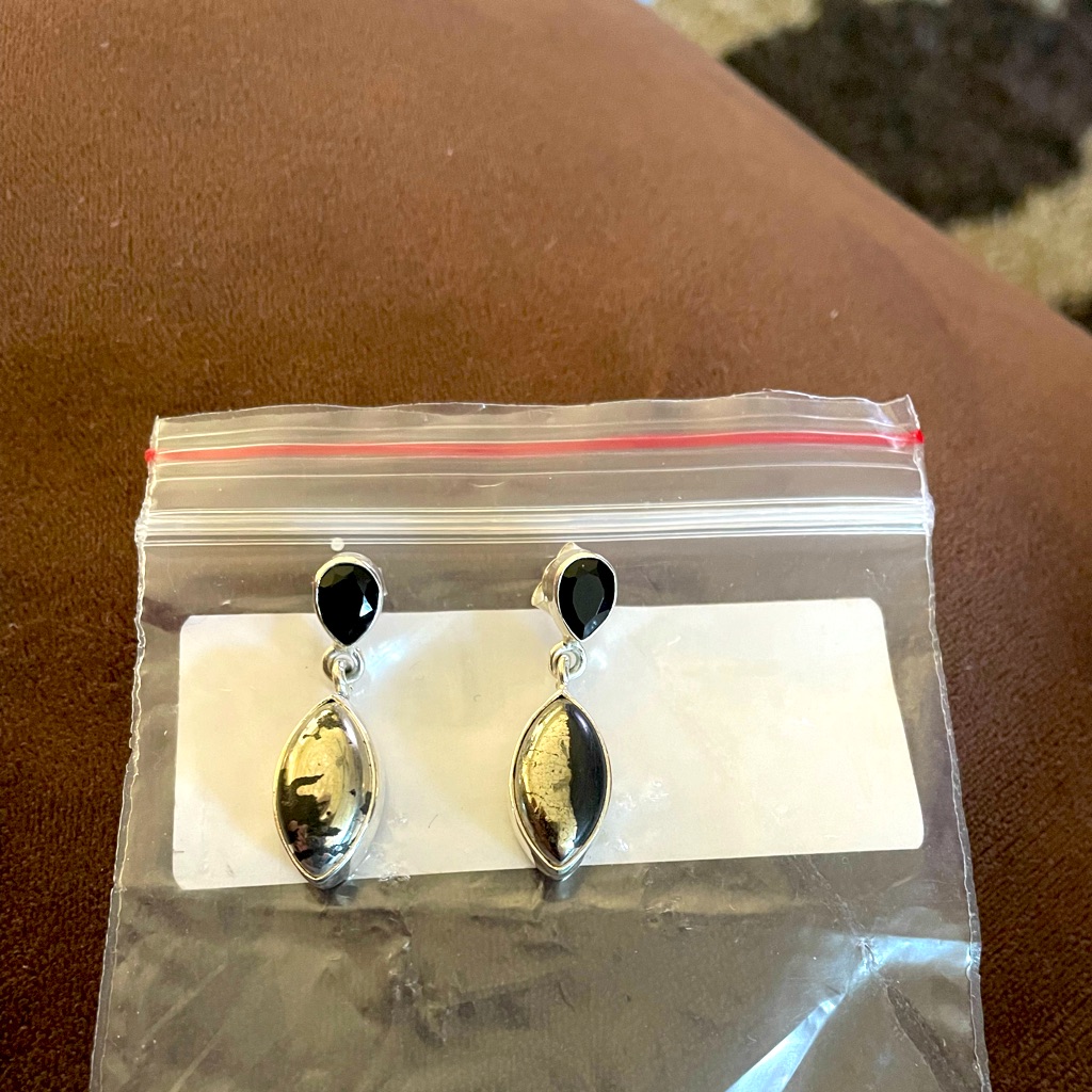 Black Onyx And Golden Apache Teardrop Earrings Set In Sterling Silver 20$